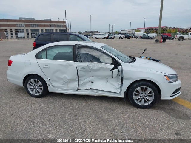 3VW2K7AJ8FM214854 Volkswagen 2015