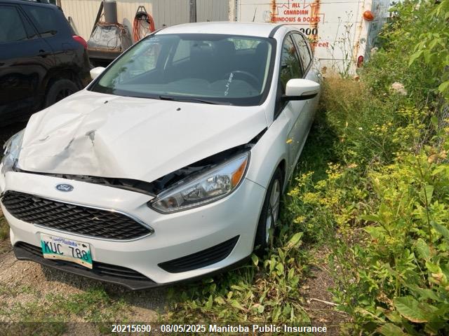 1FADP3K22HL300829 Ford FOCUS SE
