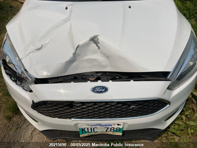 1FADP3K22HL300829 Ford FOCUS SE