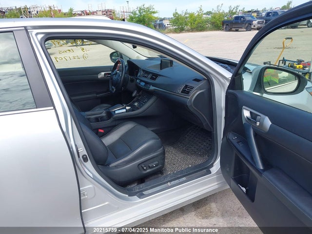 JTHKD5BH8F2221709 Lexus 2zr-fxe+3jm