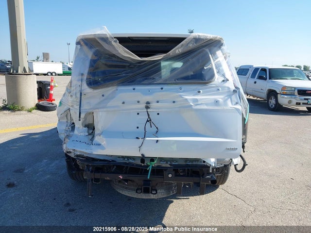 Cadillac l87 2024 1GYS4FKL0RR194457 Image 16
