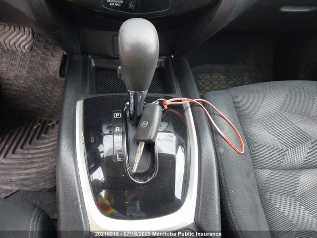 5N1AT2MV9GC880746 Nissan 2016