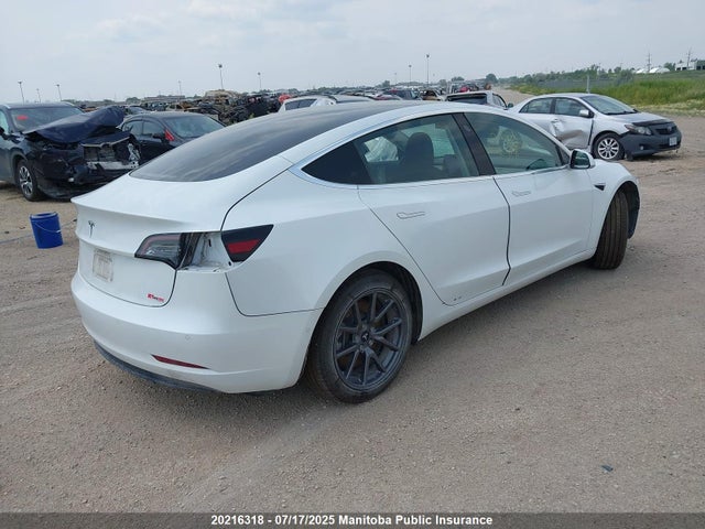 5YJ3E1EA4LF794416 Tesla MODEL 3