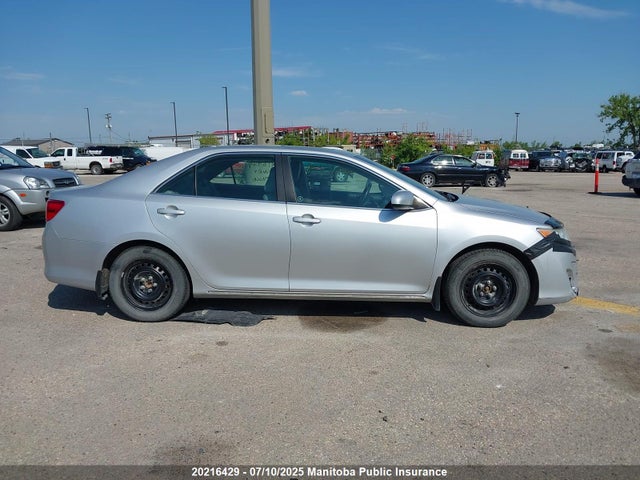 2013 Toyota Camry Xle მანქანა იყიდება აუქციონზე, vin: 4T1BF1FK0DU674066, აუქციონის ნომერი: 20216429