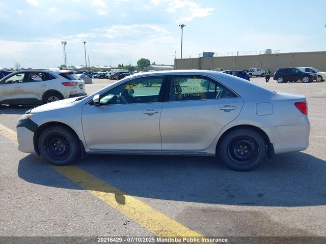 2013 Toyota Camry Xle მანქანა იყიდება აუქციონზე, vin: 4T1BF1FK0DU674066, აუქციონის ნომერი: 20216429