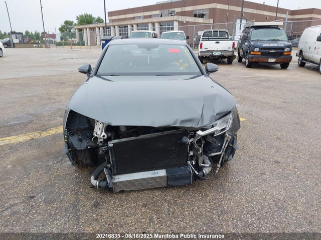 WAUENAF44HN046692 Audi 2017