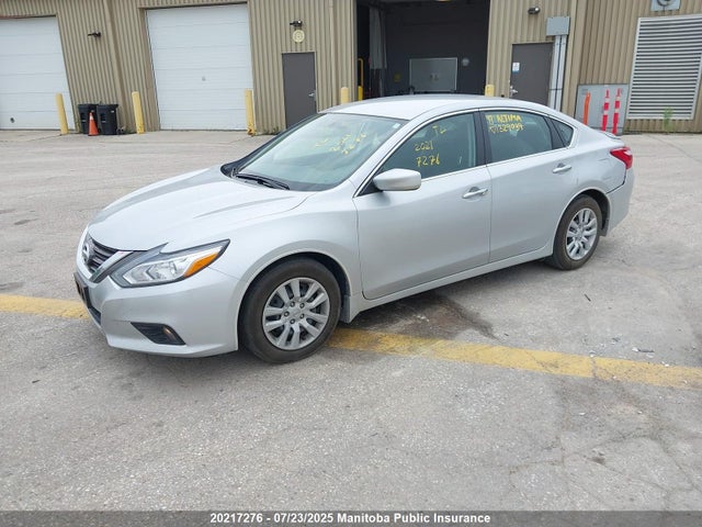 1N4AL3AP8HN329039 Nissan 2017