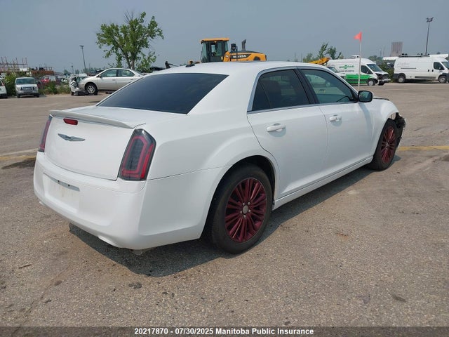 Chrysler 300 2014 2C3CCARGXEH305989 Image 4