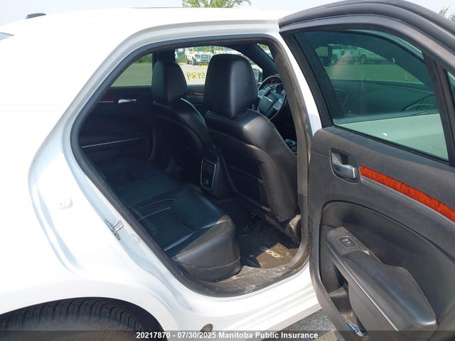 Chrysler 300 2014 2C3CCARGXEH305989 Image 8