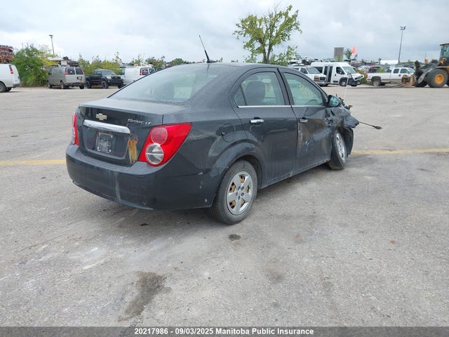 1G1JC5EH2E4143340 Chevrolet luw