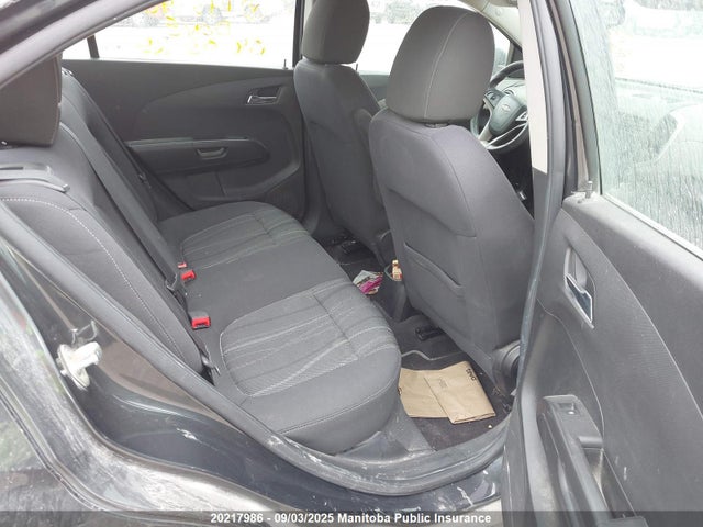 1G1JC5EH2E4143340 Chevrolet luw