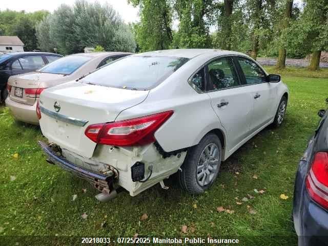 1N4AL3AP5JC171096 Nissan 2018