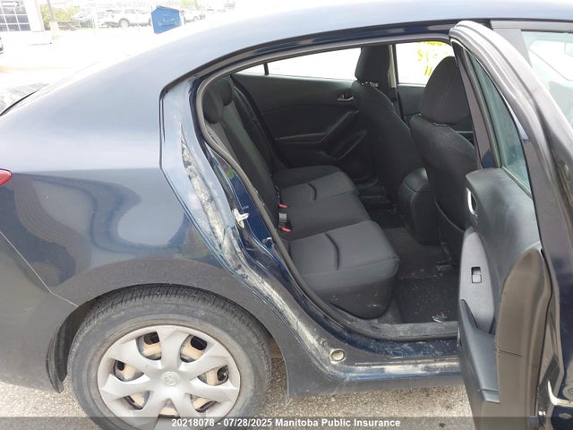 JM1BM1U79E1217011 Mazda pe