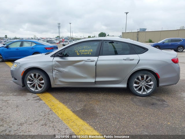 1C3CCCBB4FN702083 Chrysler 200