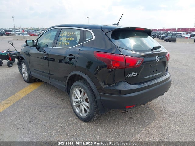 JN1BJ1CR1KW343604 Nissan 2019