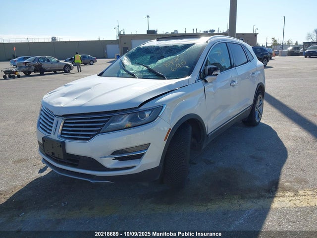 Lincoln MKC 2015 5LMTJ2AH0FUJ29425 Image 2