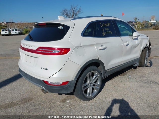 Lincoln MKC 2015 5LMTJ2AH0FUJ29425 Image 4