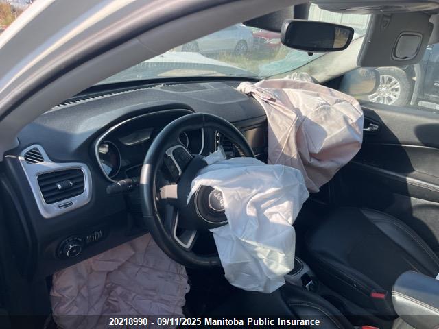 Jeep 2018 2018 3C4NJDBB5JT209991 Image 5