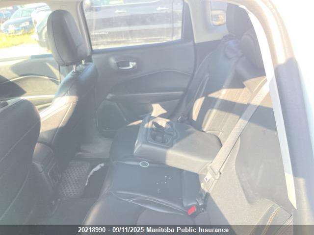 Jeep 2018 2018 3C4NJDBB5JT209991 Image 8