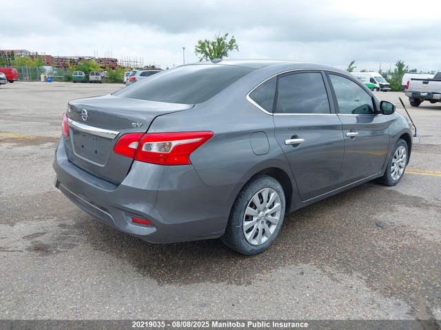 Продажа на аукционе авто 2017 Nissan Sentra 1.8 S, vin: 3N1AB7AP2HL667611, номер лота: 20219035