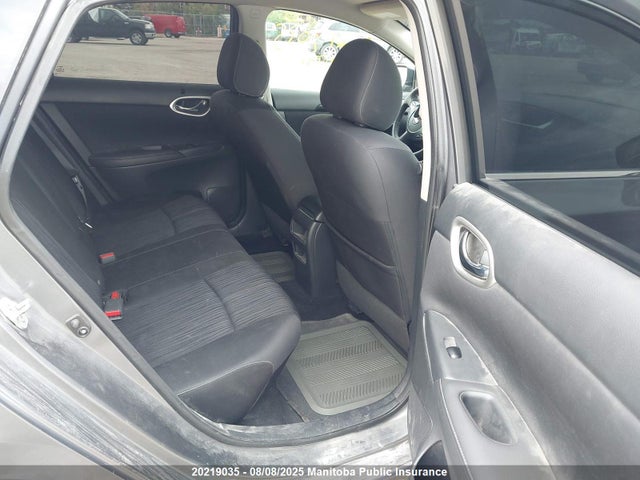 Продажа на аукционе авто 2017 Nissan Sentra 1.8 S, vin: 3N1AB7AP2HL667611, номер лота: 20219035