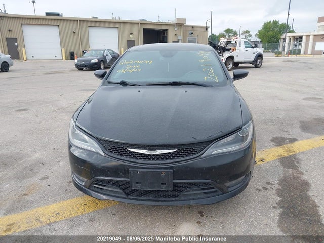 1C3CCCBB3FN522092 Chrysler 2015