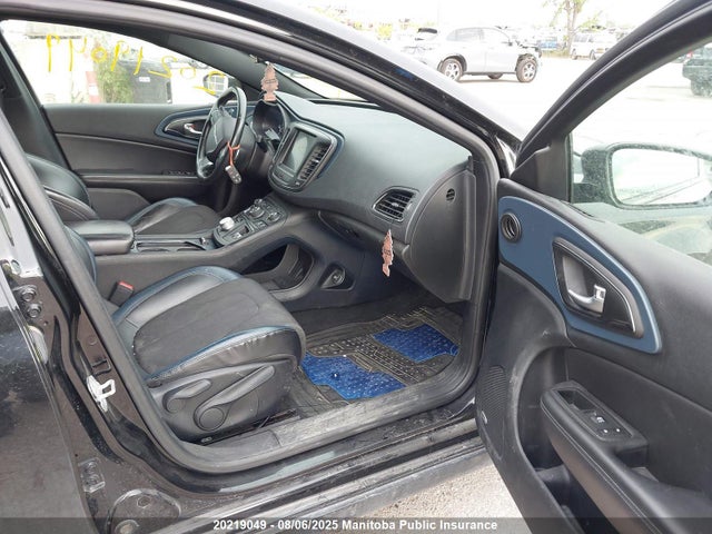 1C3CCCBB3FN522092 Chrysler 2015