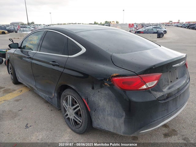 1C3CCCFB9FN735333 Chrysler 2015
