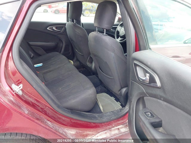 1C3CCCFB1FN522053 Chrysler 200
