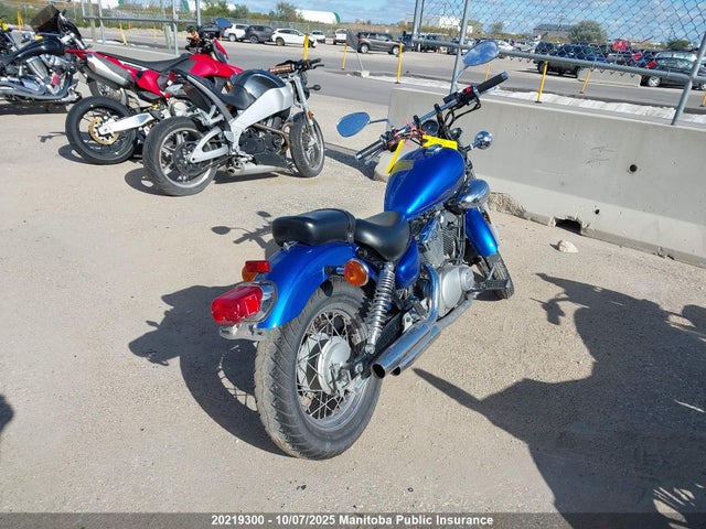 Yamaha 2015 2015 JYAVG04N3FA002234 Image 4