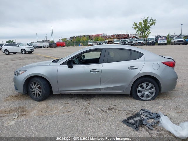 JM1BM1U72E1138344 Mazda pe
