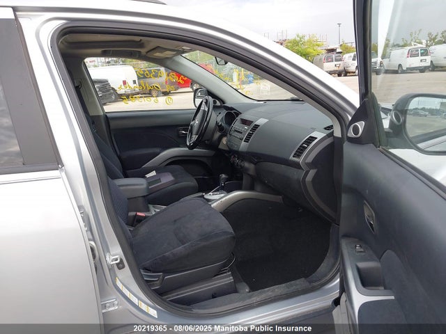 Продаж на аукціоні авто 2009 Mitsubishi Outlander Es, vin: JA4LT21W69Z601385, номер лоту: 20219365