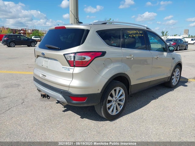 1FMCU9J96HUD31586 Ford 2017