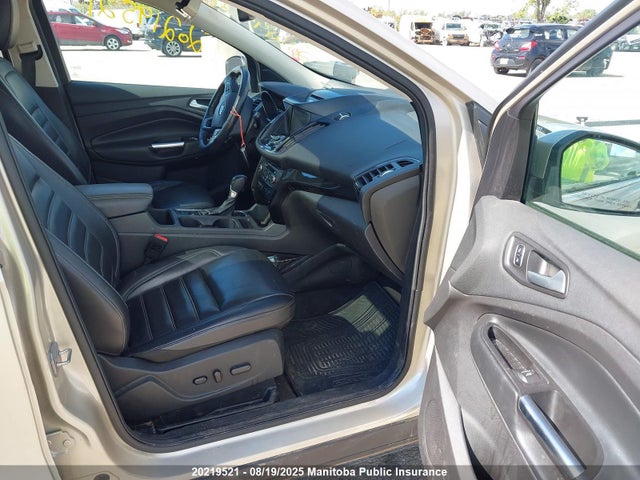 1FMCU9J96HUD31586 Ford 2017