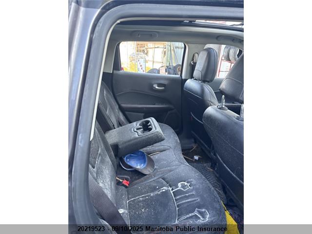 3C4NJDDB7LT135540 Jeep Compass