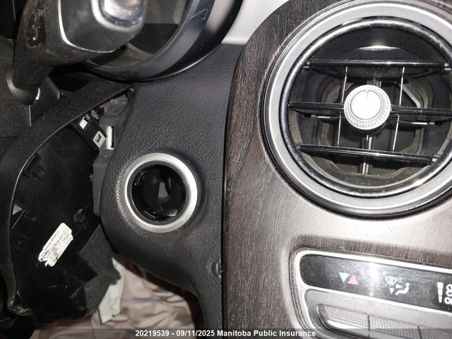 Mercedes Benz c-class 2015 55SWF4KB0FU002452 Image 18