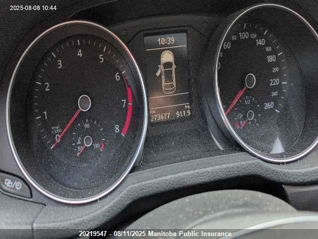 1VWCS7A32GC057847 Volkswagen 2016