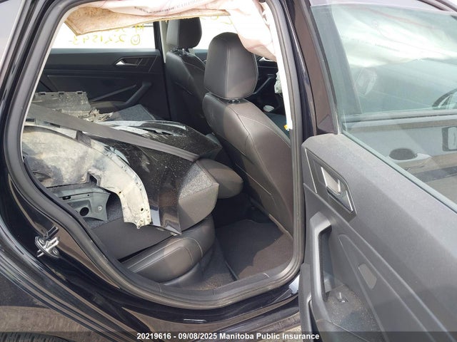 3VWE57BU5KM221543 Volkswagen 1.8 tsi
