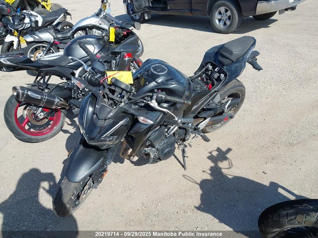 Kawasaki Z900 2017 JKAZR2A12HDA14838 Image 2