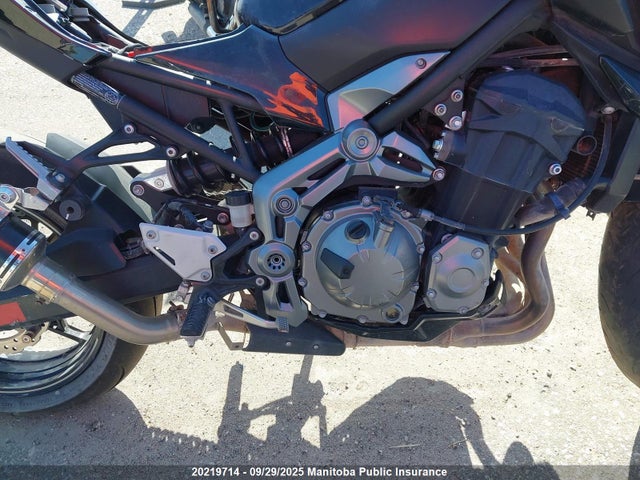 Kawasaki Z900 2017 JKAZR2A12HDA14838 Image 8