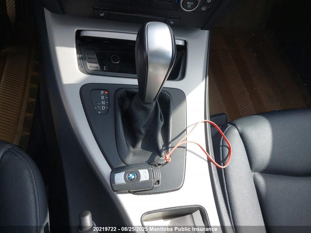 20219722 :رقم المزاد ، WBAPG73509A641275 vin ، 2009 Bmw 323i مزاد بيع