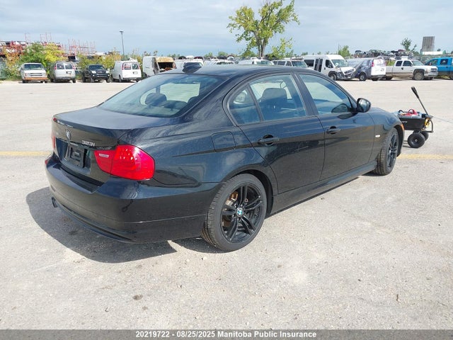 20219722 :رقم المزاد ، WBAPG73509A641275 vin ، 2009 Bmw 323i مزاد بيع