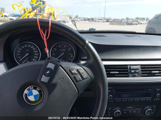 20219722 :رقم المزاد ، WBAPG73509A641275 vin ، 2009 Bmw 323i مزاد بيع