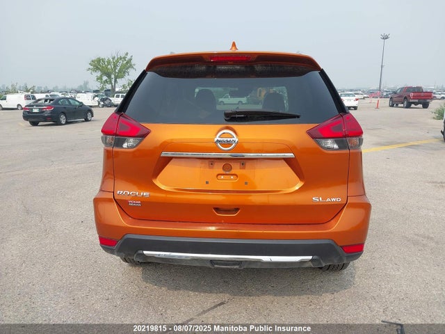 5N1AT2MV5HC831660 Nissan 2017
