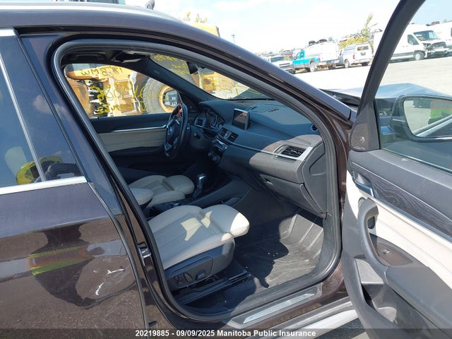 WBXHT3C33H5F76462 BMW X1