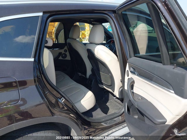 WBXHT3C33H5F76462 BMW X1