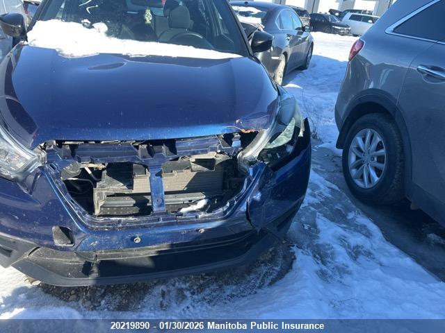 3N1CP5CU2JL527419 Nissan KICKS SV