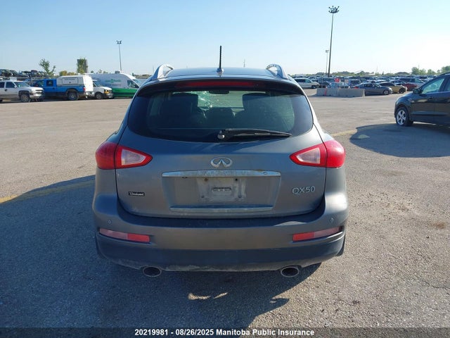 JN1BJ0HR8EM190559 Infiniti QX50