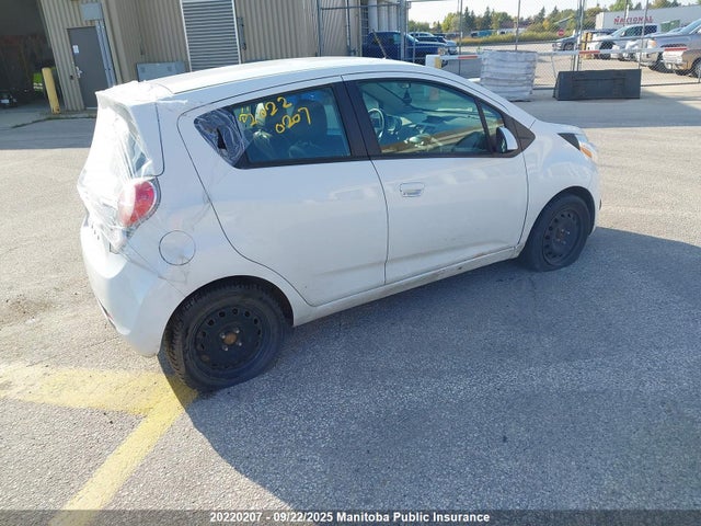 Chevrolet ll0 2014 KL8CB6S94EC445894 Image 4