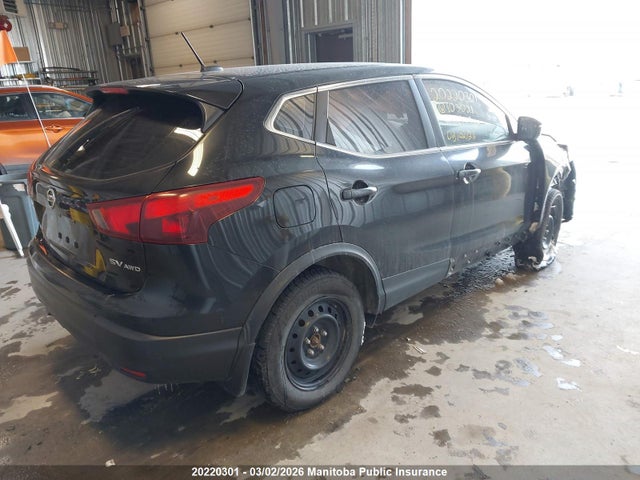 JN1BJ1CR4HW103021 Nissan Qashqai Sv